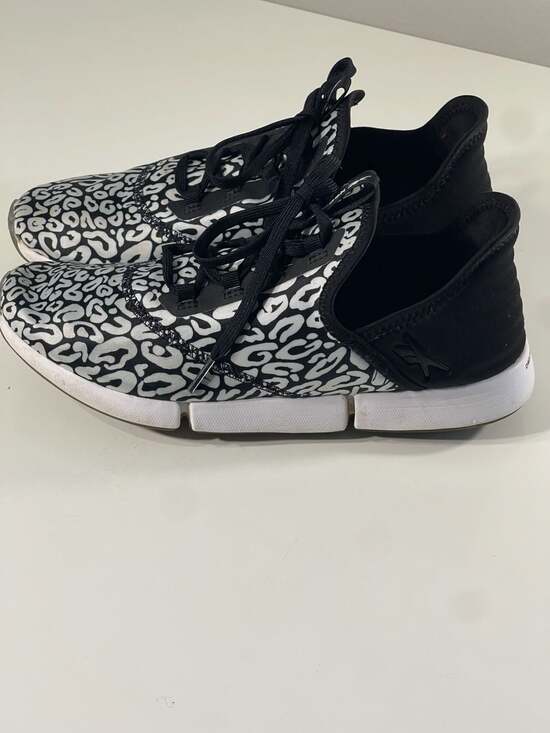 Reebok Women's DailyFit DMX Athletic Shoes in Black/Silver Leopard Sz. 10, Light - Picture 3 of 5